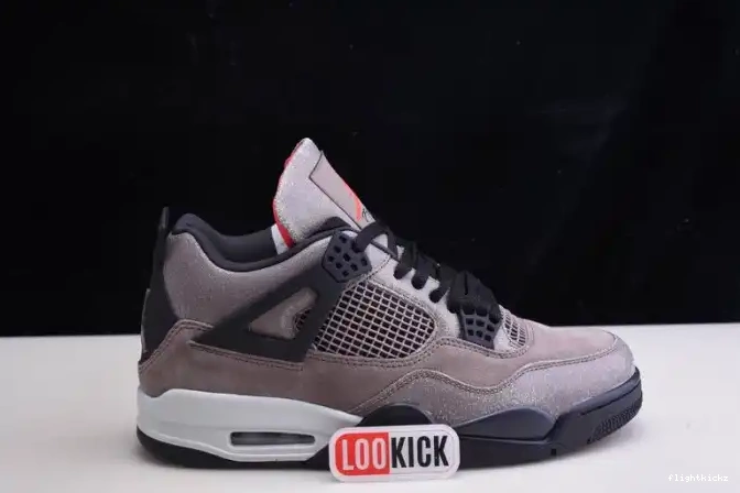 4 Retro 
